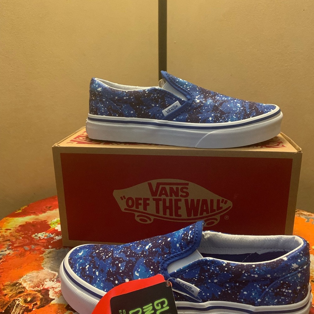 Vans "Galactic Glow" size 3 Brand New